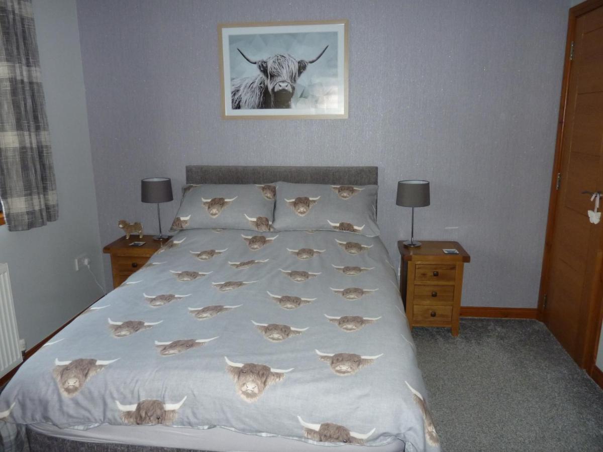 Inverness. Private Double Room With En Suite. Room Only. Екстериор снимка